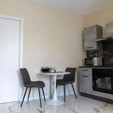 Casa Di Zina Apartment Verona Luaran gambar