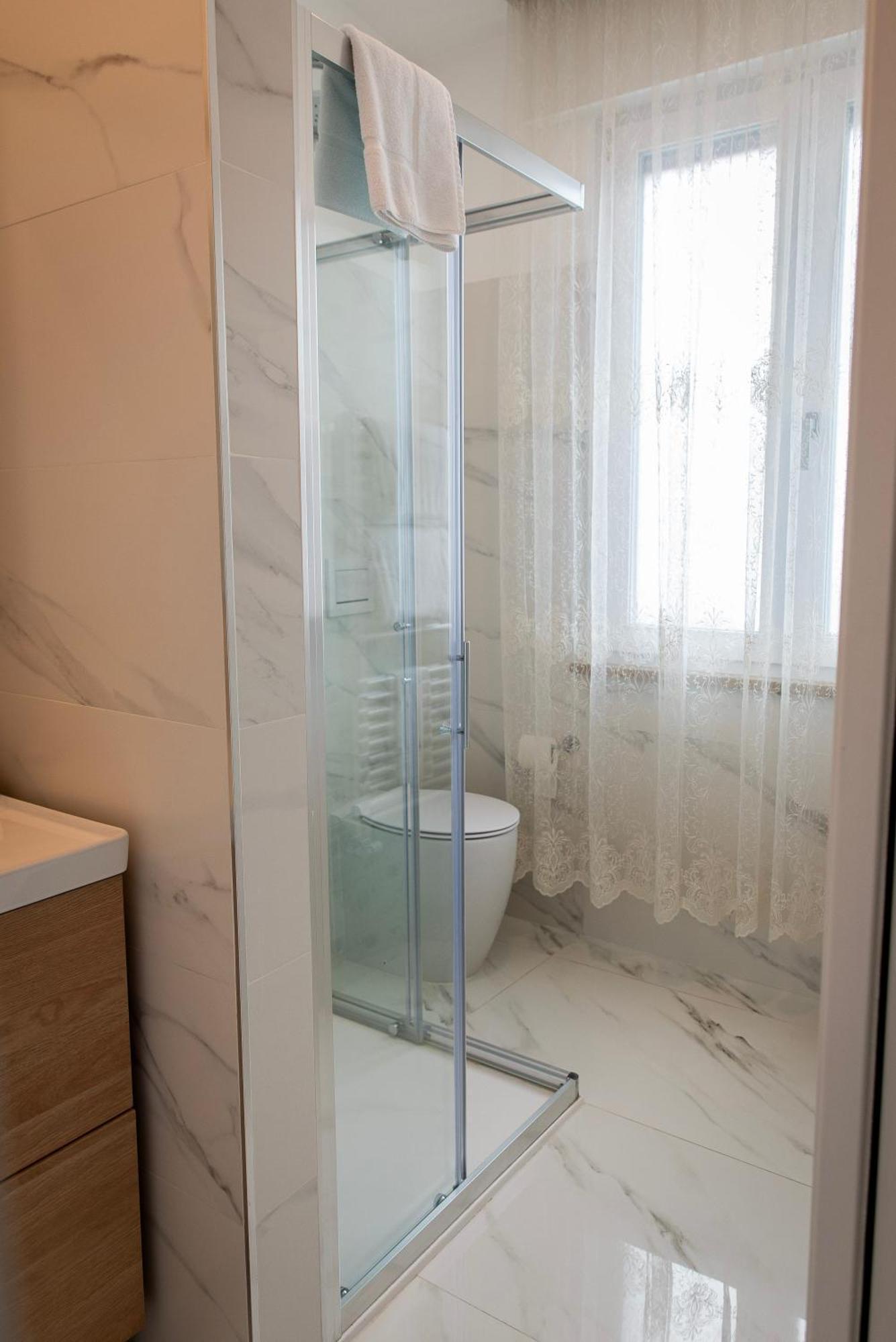 Casa Di Zina Apartment Verona Luaran gambar