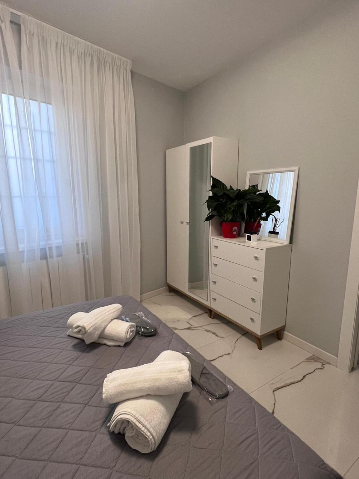 Casa Di Zina Apartment Verona Luaran gambar